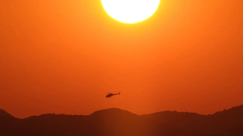Soleil écrasant illustrant la canicule et la vigilance orange dans le Sud-Est en juillet 2026