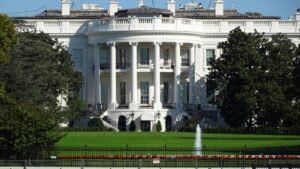Trump et Netanyahou a Washington : facade de la Maison-Blanche, lieu de la rencontre