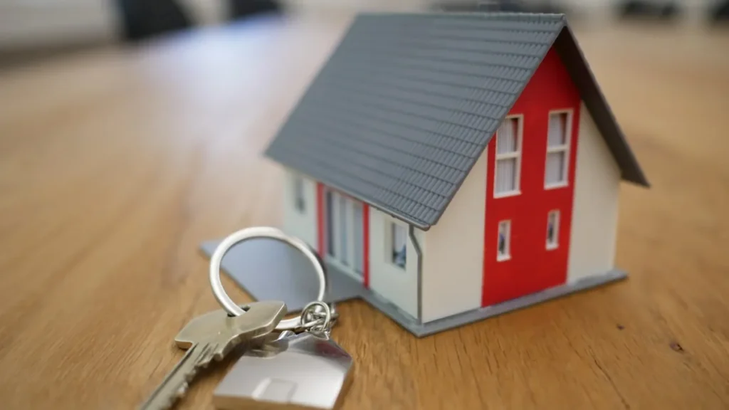 Signature de contrat notarié pour une vente à réméré immobilière en France